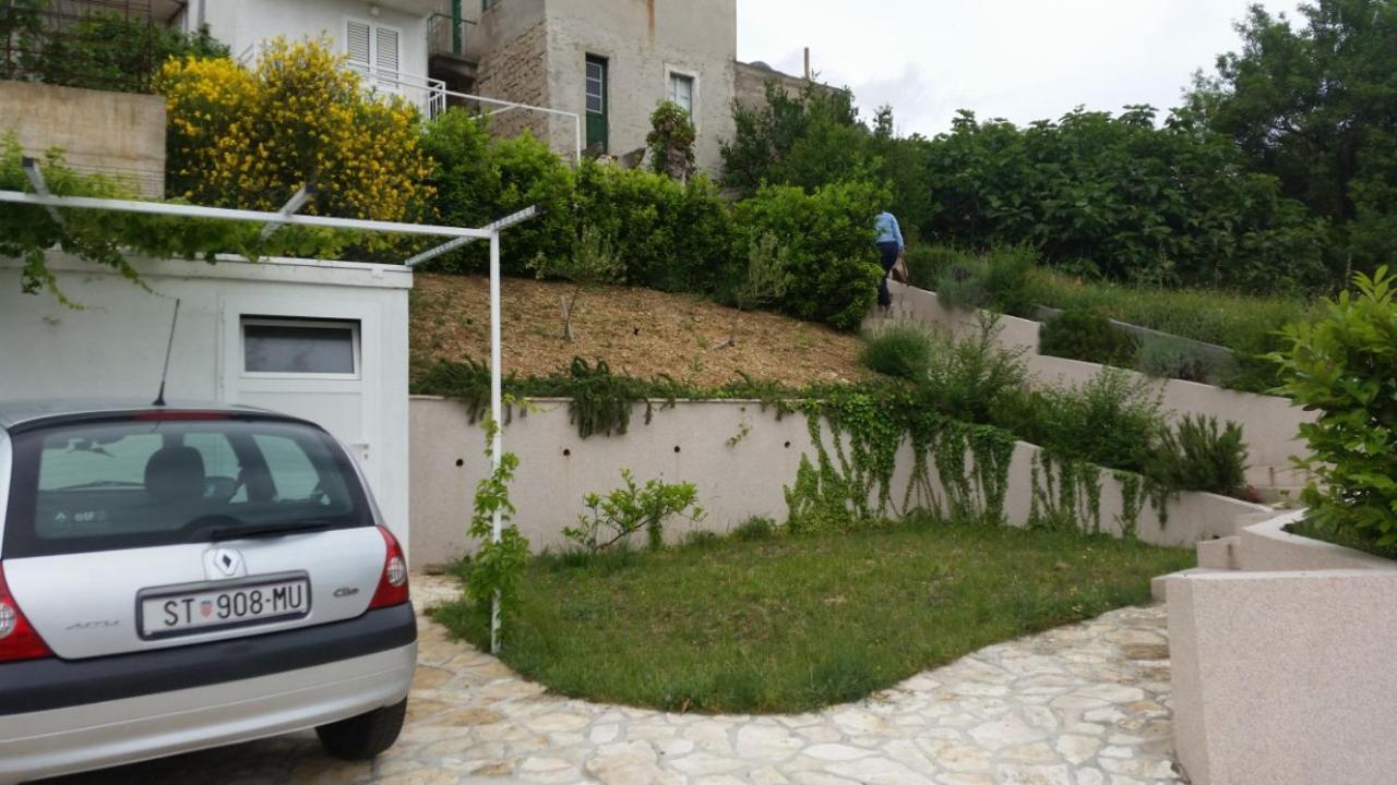 Apartman Nela Brela Esterno foto
