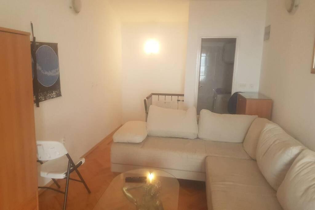 Apartman Nela Brela Esterno foto